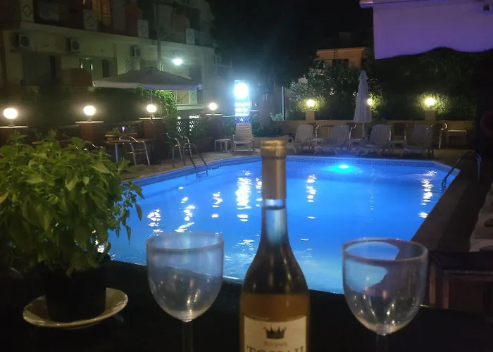 Hotell Thetis 2*